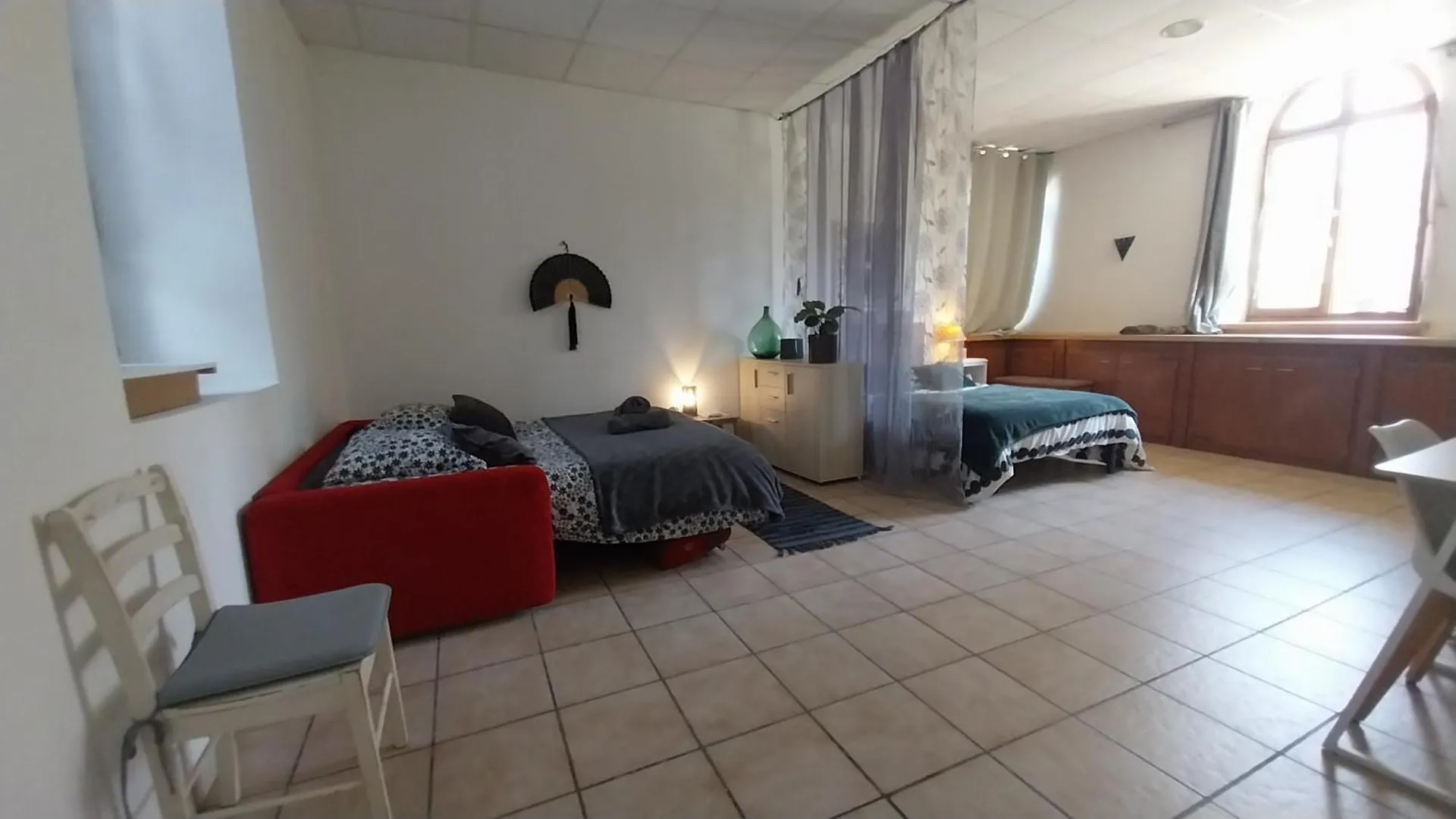 Le Pont-de-Beauvoisin Espace 4 Personne , Wifi ,Parking צרפת
